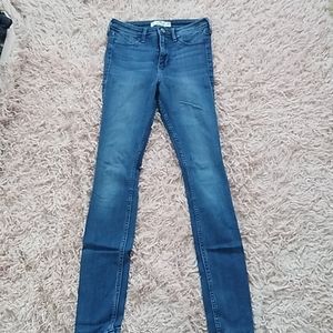 Women's hollister jeans